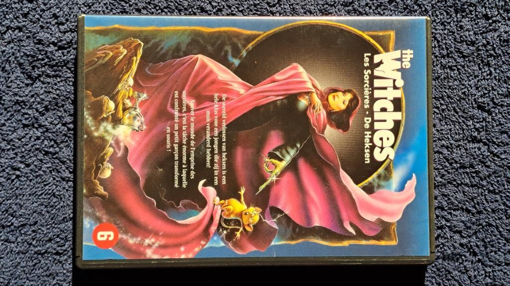 The Witches "Anjelica Huston", Cd's en Dvd's, Dvd's | Kinderen en Jeugd, Zo goed als nieuw, Alle leeftijden, Ophalen of Verzenden