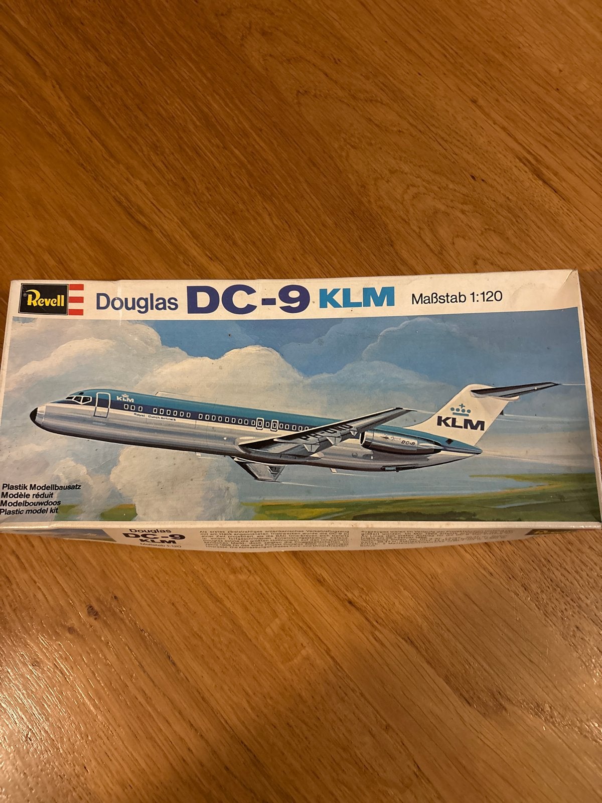 Revell Douglas DC-9 KLM modelbouw vliegtuig schaal 1:120, 1:72 tot 1:144, Revell, Nieuw, Ophalen of Verzenden