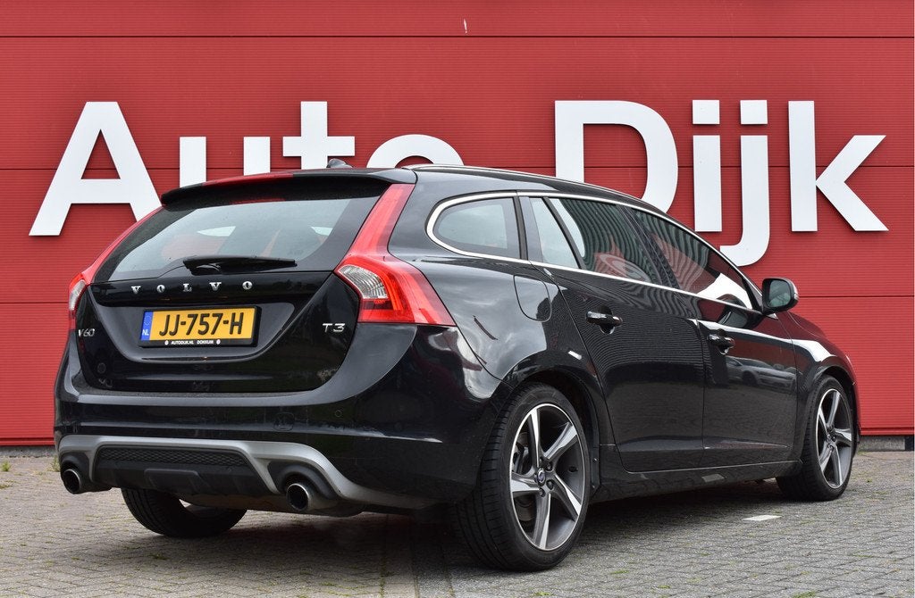 Volvo V60 1.5 T3 R-Design Bi-Xenon/LED | Navi | Clima | Crui, Auto's, Volvo, 4 cilinders, Met garantie (alle), Start-stop-systeem