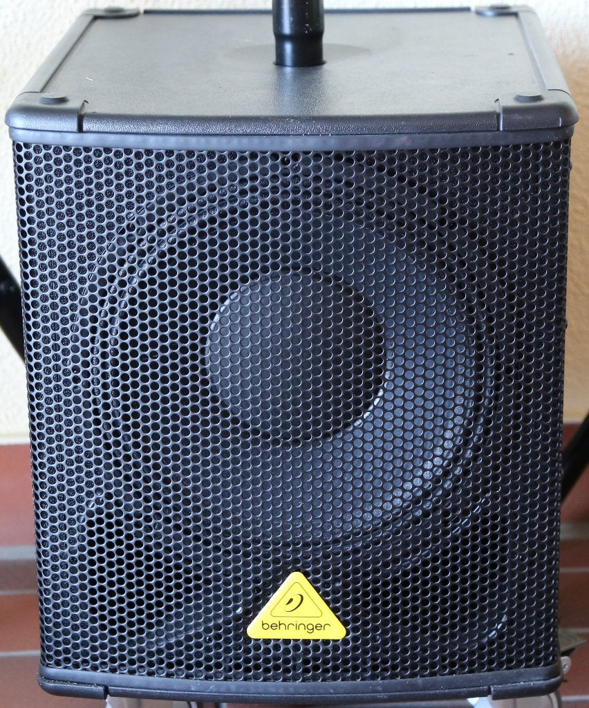 Behringer subwoofer 12 inch B 1200 D 500watt nagenoeg nieuw!, Subwoofer, Zo goed als nieuw, AUX-ingang, Ophalen