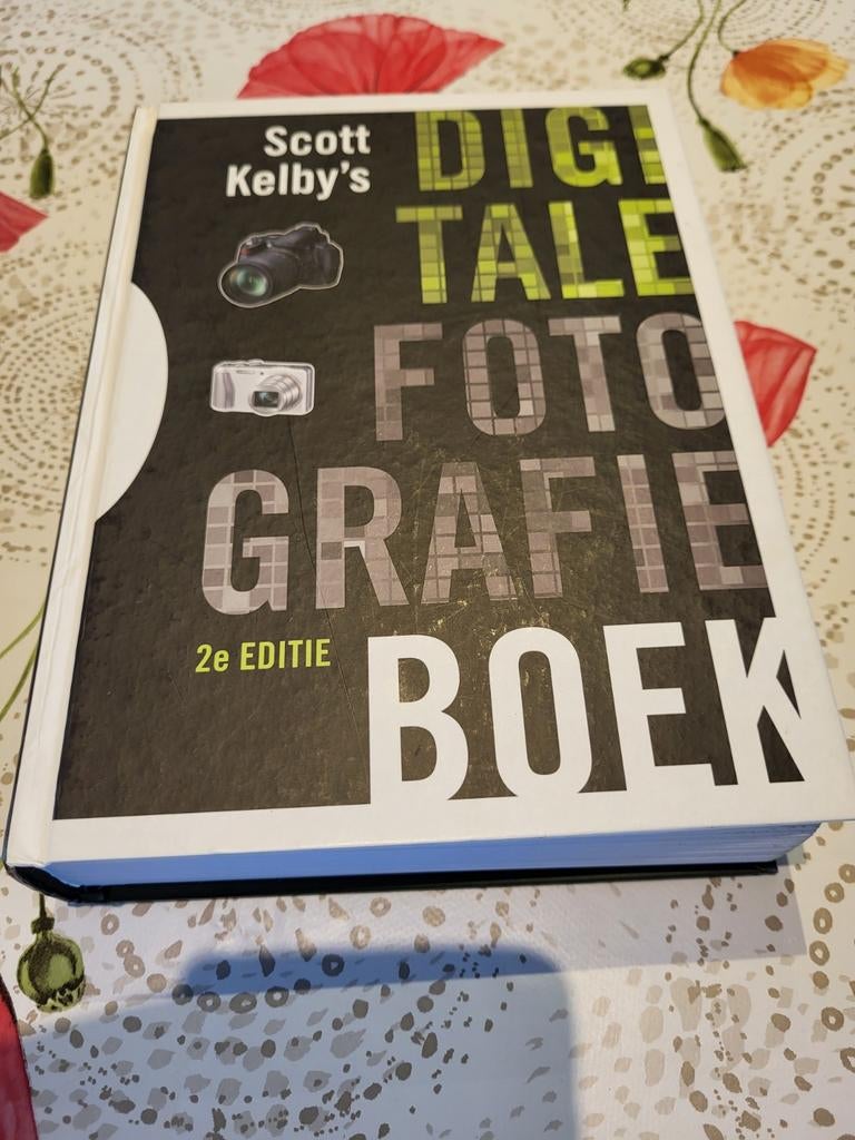 Scott Kelby - Scott Kelby s digitale fotografie boek, Boeken, Ophalen of Verzenden, Zo goed als nieuw, Scott Kelby