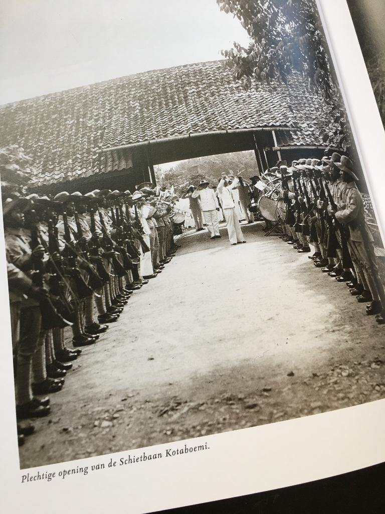 Daar werd wat groots verricht / 2018 (Diederik van Vleuten), Boeken, Ophalen of Verzenden, Zo goed als nieuw