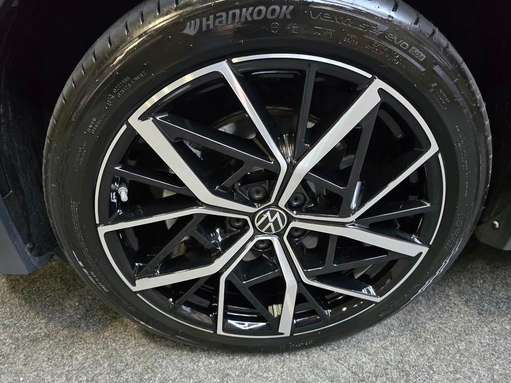 Volkswagen TIGUAN 1.5 eHybrid Elegance IQ LIght Panorama 360, Auto's, Volkswagen, 150 pk, Leder en Stof, Zwart, Plug-in hybride