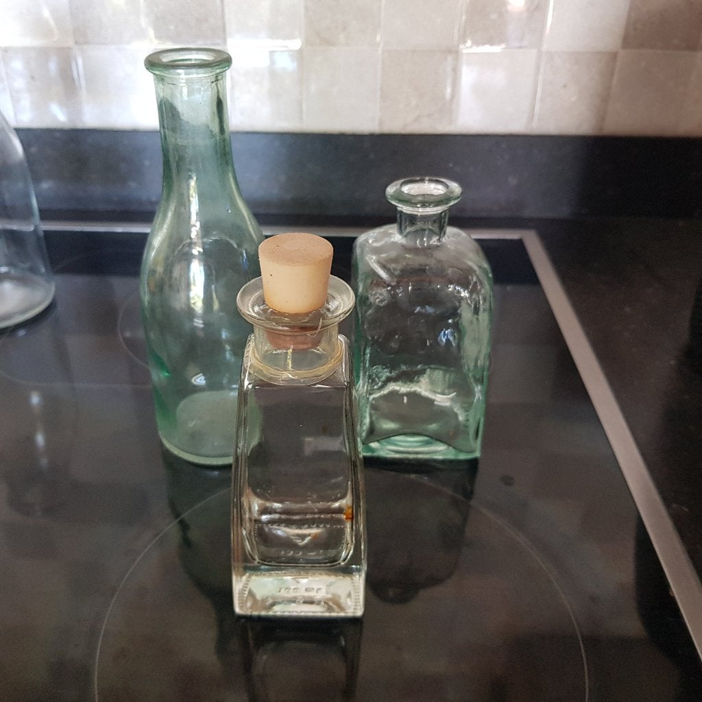 3 Decoratieve flesjes, Huis en Inrichting, Ophalen of Verzenden, Zo goed als nieuw, Overige kleuren, Glas
