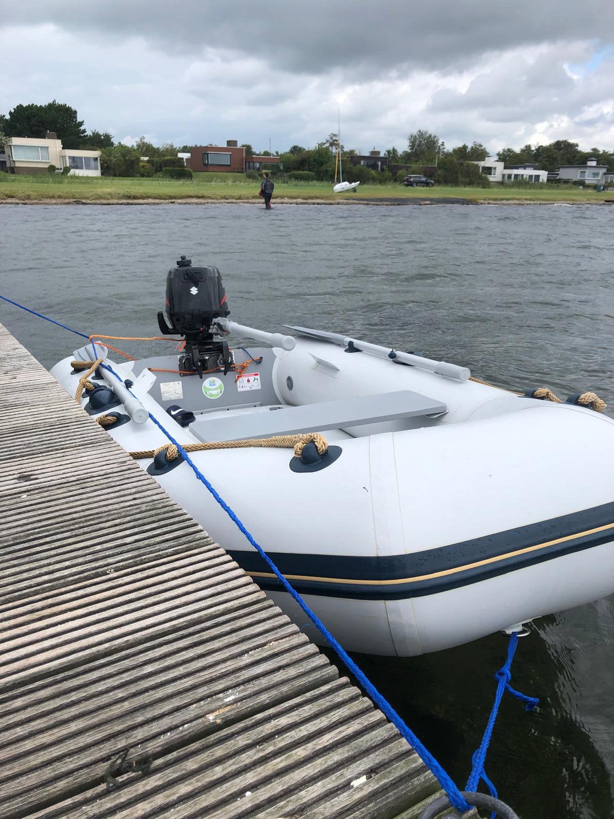Rubberboot merk Brig met 4pk Suzuki motor, Watersport en Boten, Rubberboten, Ophalen, Zo goed als nieuw, Airdeck, Brig