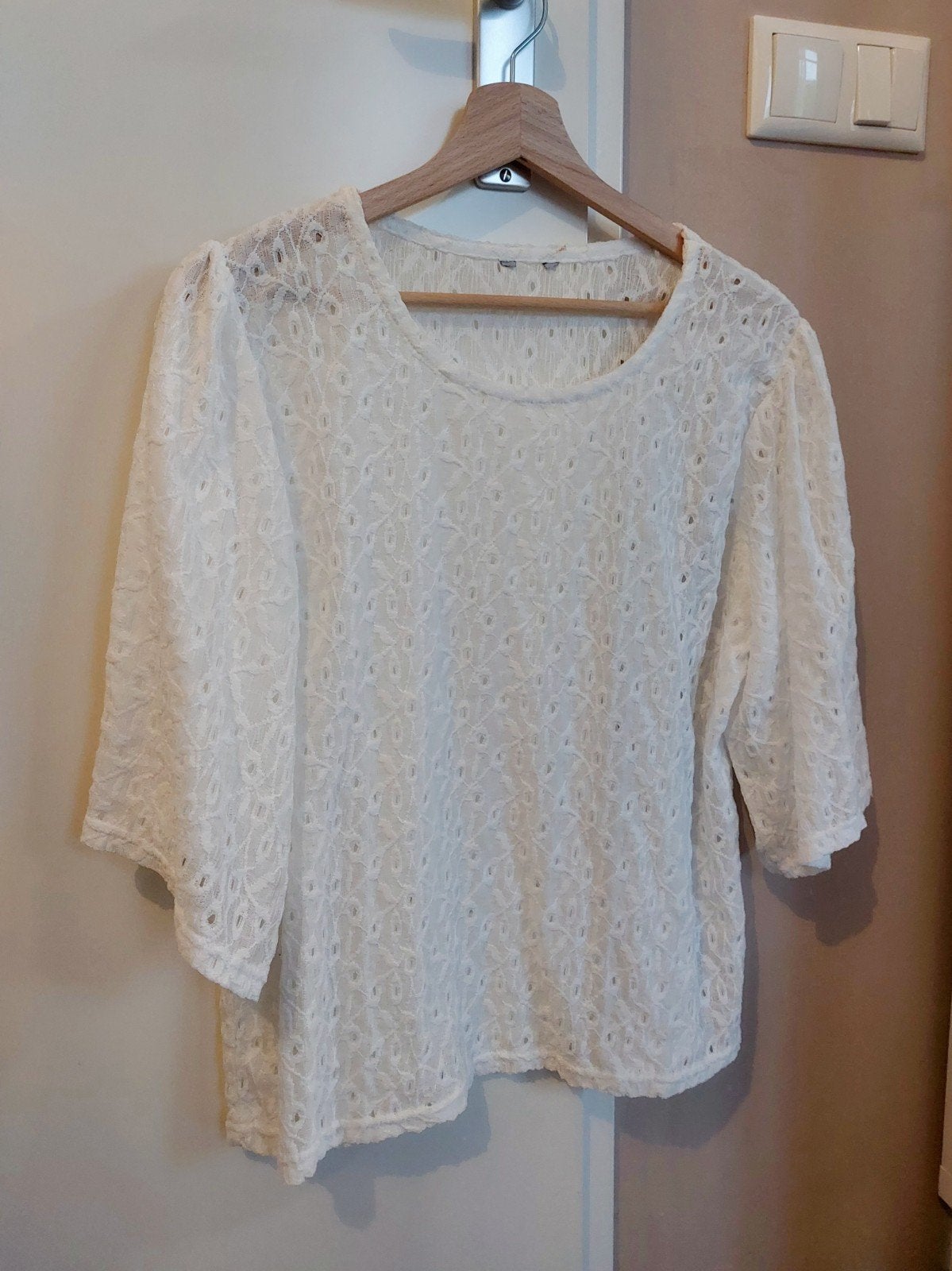Blouse wit doorzichtig kant maat 42, Wit, Maat 42/44 (L), Ophalen of Verzenden, Onbekend