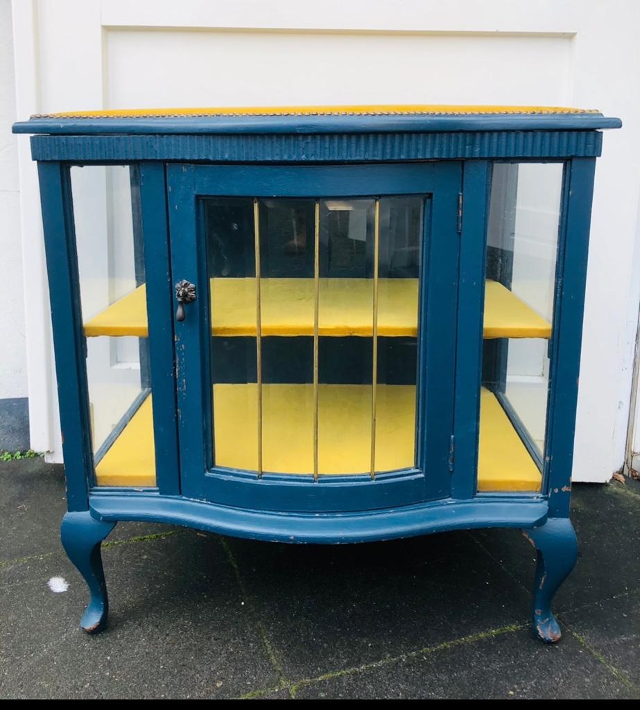 Theekastje / Servieskastje met geslepen glas - Opknapper, Antiek en Kunst, Antiek | Meubels | Kasten, Ophalen
