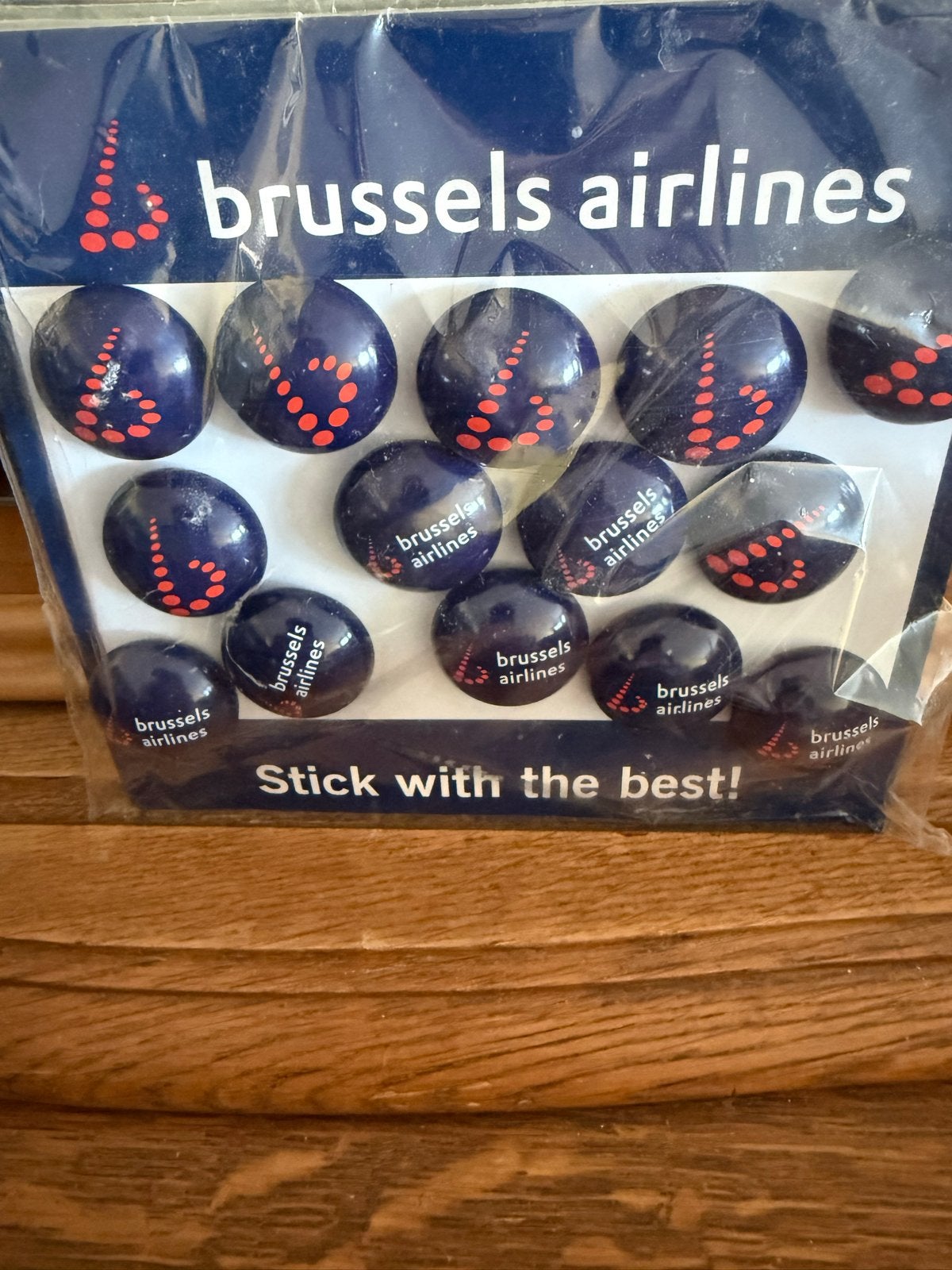 Brussels Airlines Magneetjes - "Stick with the best!", Ophalen of Verzenden, Zo goed als nieuw