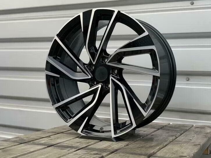 18” 19” ADELAIDE GTI LOOK Velgen past onder VW Golf 5,6,7,8, 19 inch, Gebruikt, Velg(en), -