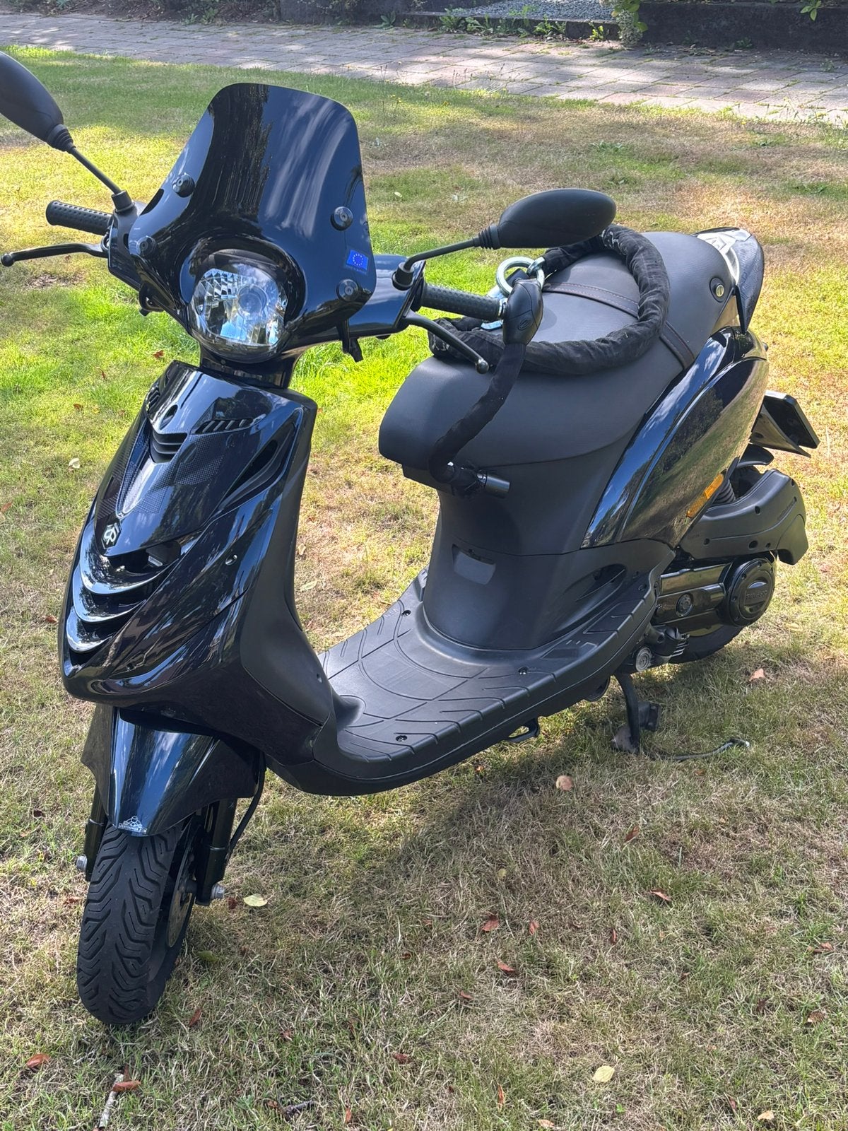 Unieke Piaggio Zip Mclaren Sapphire blue 09/2022, Ophalen, Gebruikt, Maximaal 45 km/u, Zip