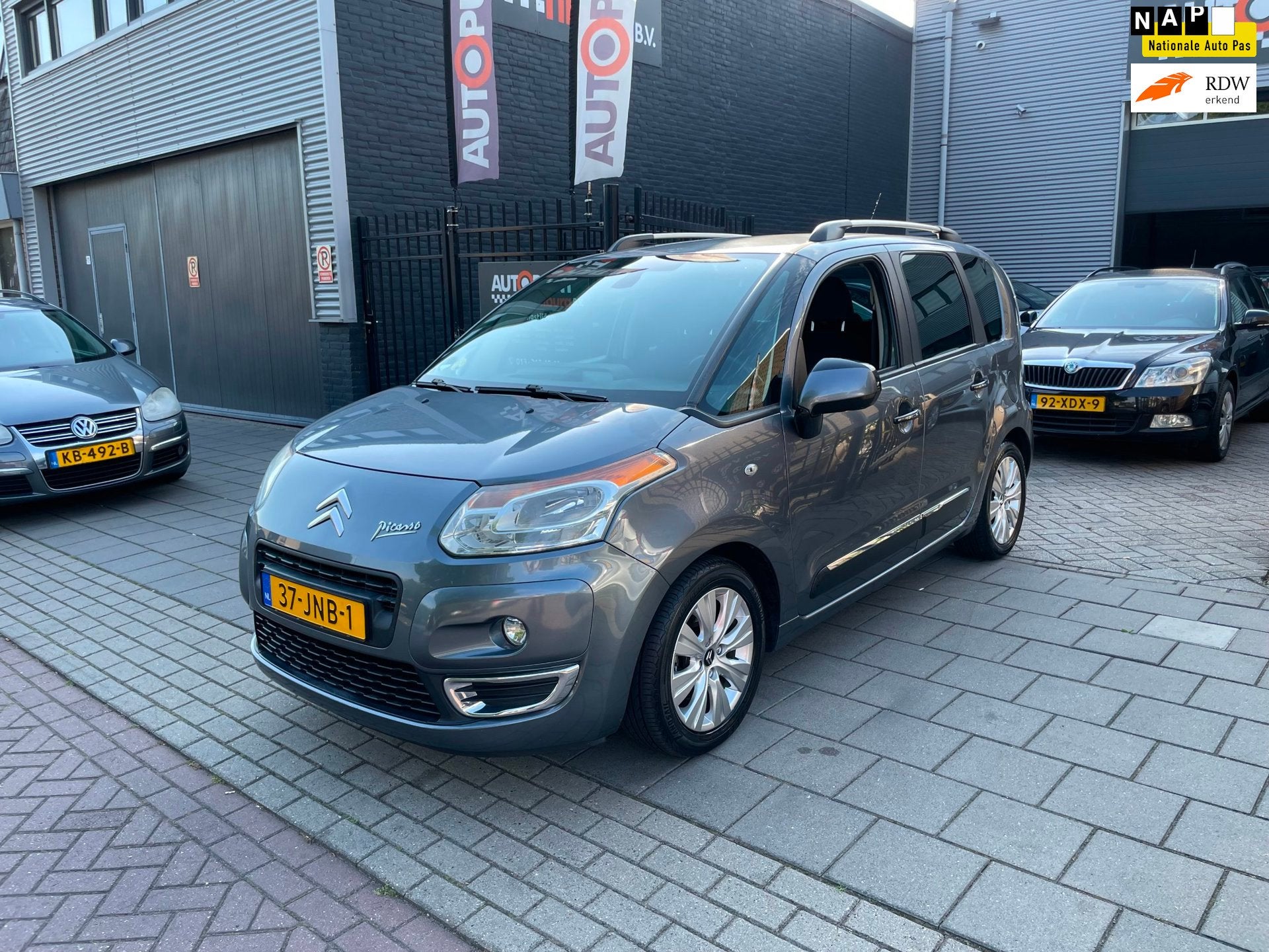 Citroen C3 Picasso 1.6 VTi Exclusive Trekhaak Airco PDC NAP, Auto's, Voorwielaandrijving, Gebruikt, 4 cilinders, Bedrijf