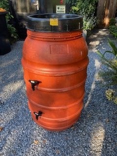 Regentonnen met gemonteerde Kraan! (prijzen aangepast), Tuin en Terras, 150 liter of meer, Ophalen, Nieuw, Kunststof