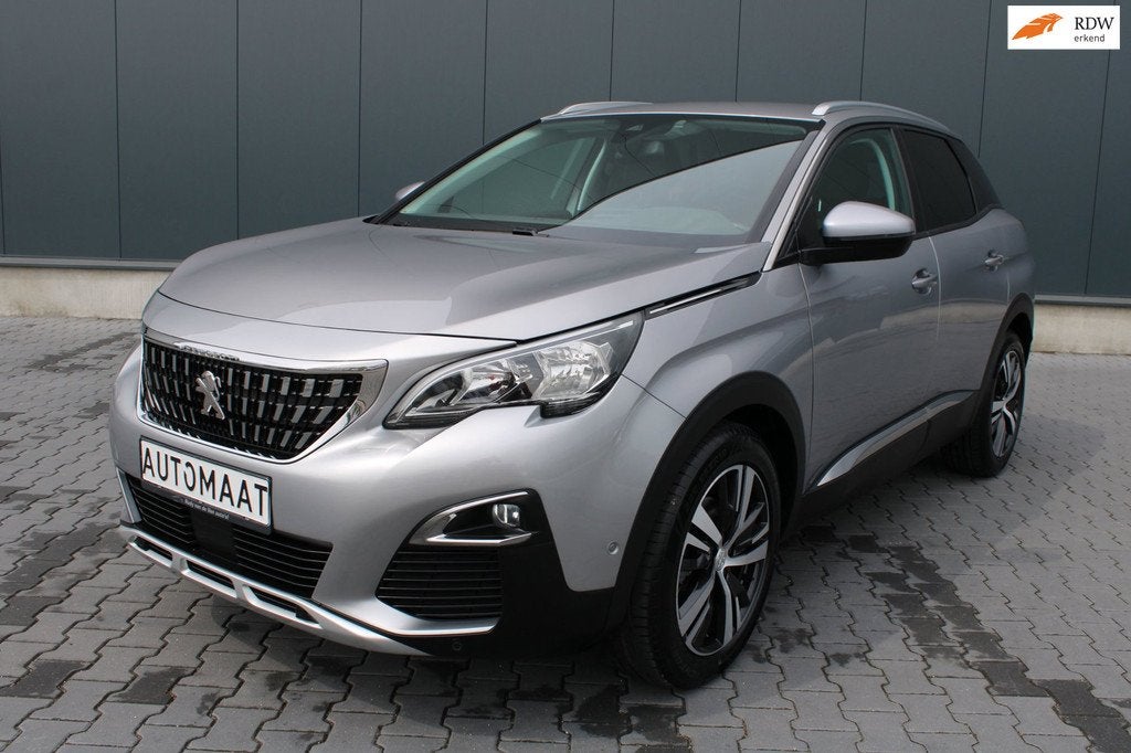 Peugeot 3008 1.2 PureTech Allure AUTOMAAT, Gebruikt, Zwart, 1199 cc, Leder en Stof