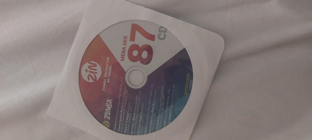 Zumba Instructor Network Mega Mix 87 CD ter aanbieding!, Cd's en Dvd's, Ophalen of Verzenden, 2010 - 2019, Zo goed als nieuw