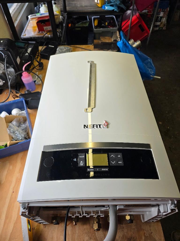 Nefit Trendline 2017, Ophalen, Minder dan 30 cm, Cv-ketel of Combi-ketel, Minder dan 60 cm