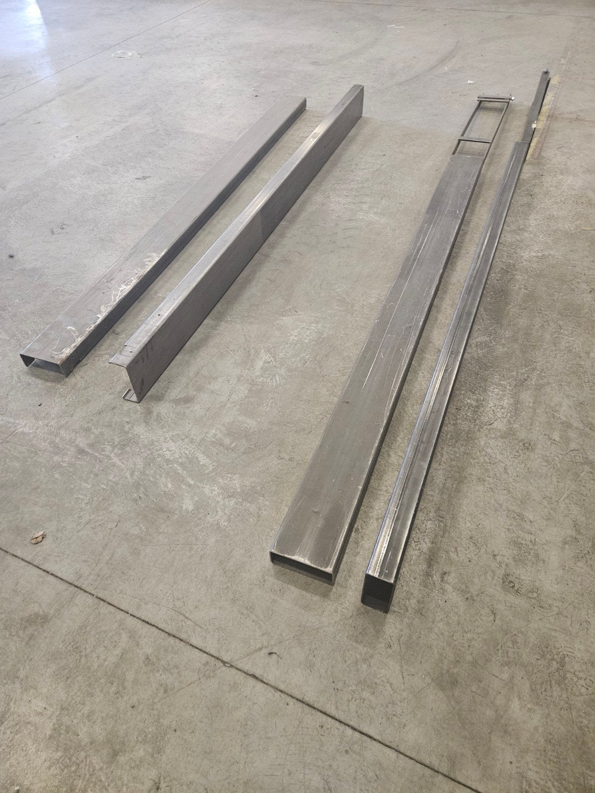 2 sets lange lepels, Ophalen