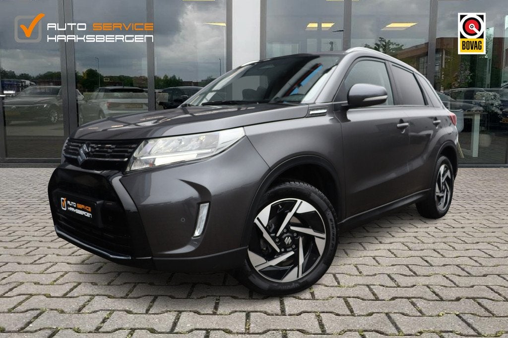 Suzuki Vitara 1.4 Boosterjet Style Smart Hybrid | Pano | Cam, Voorwielaandrijving, Gebruikt, Zwart, 4 cilinders