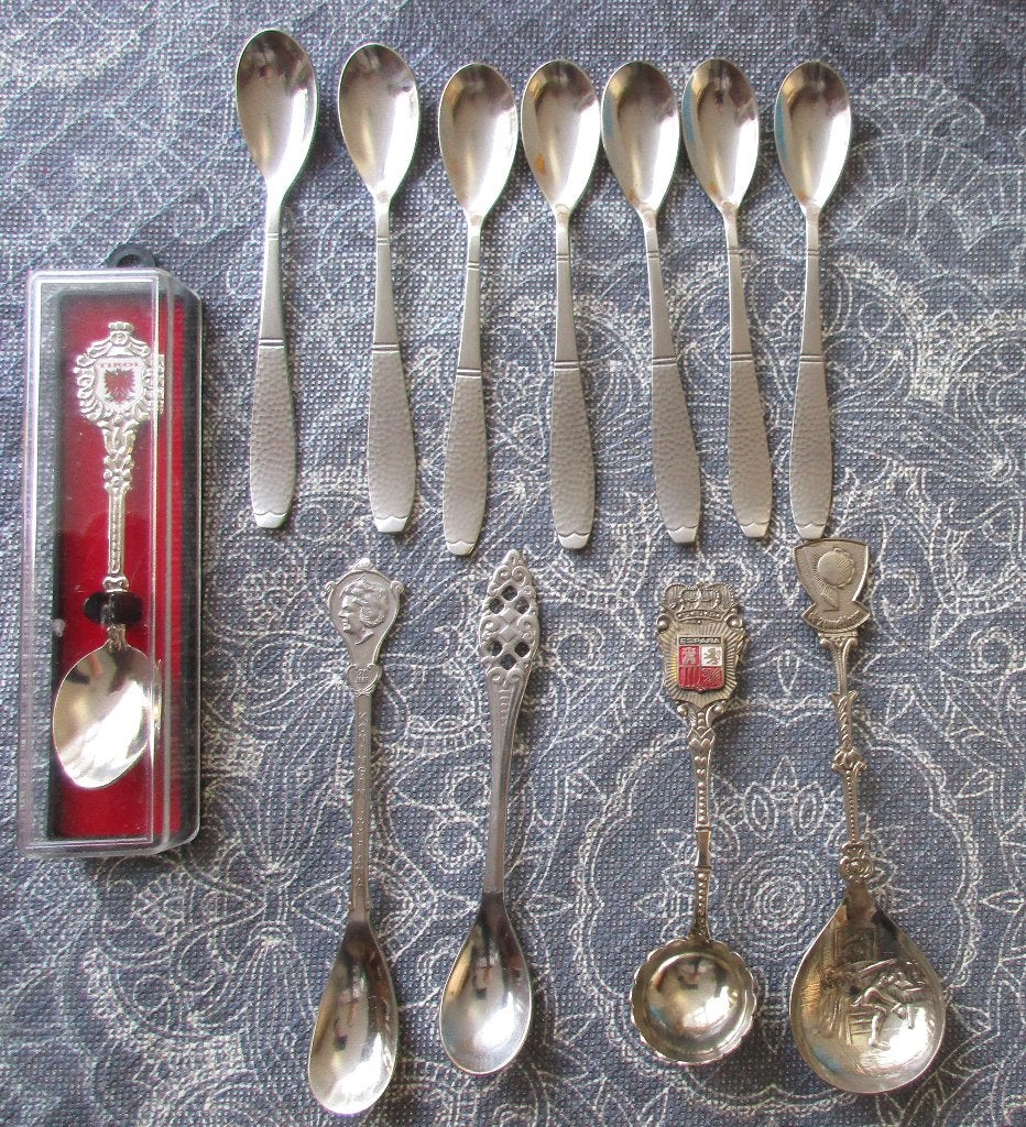 12 diverse soorten (thee) lepeltjes samen 3,00, Ophalen of Verzenden, Rvs of Chroom, Los bestek