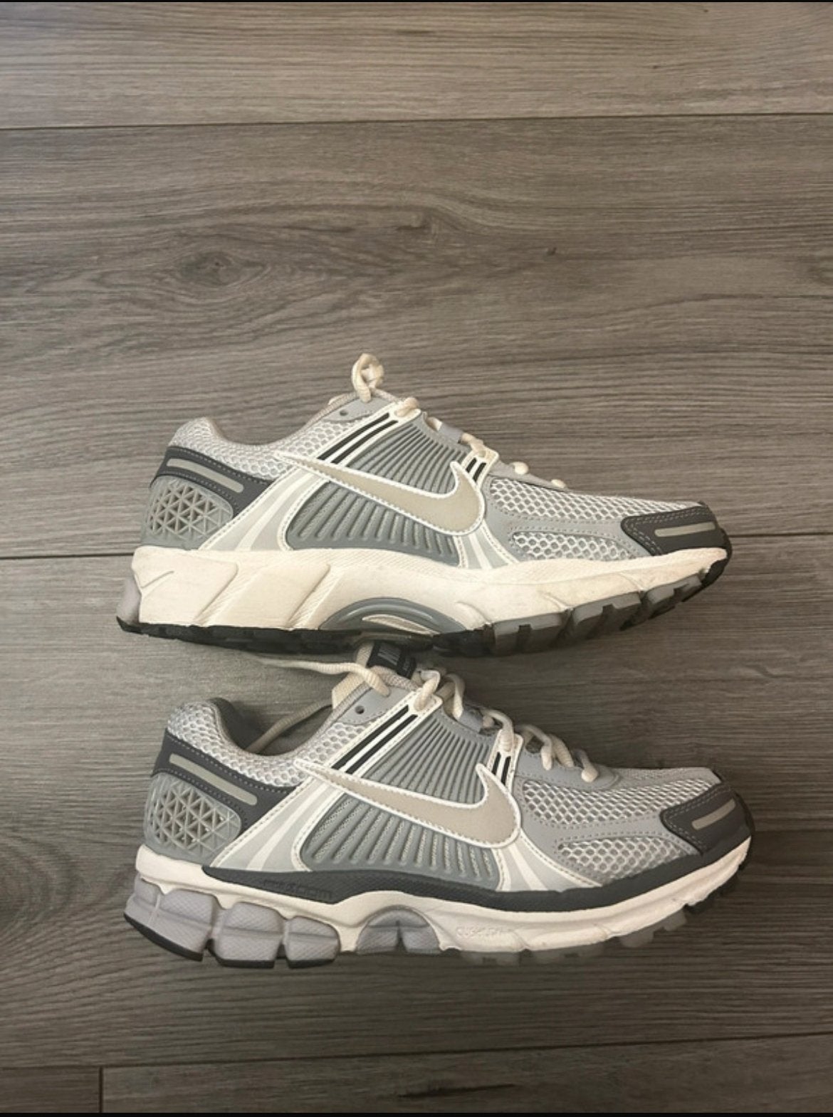 Nike zoom vomero 5, Ophalen, Zo goed als nieuw, Sneakers of Gympen