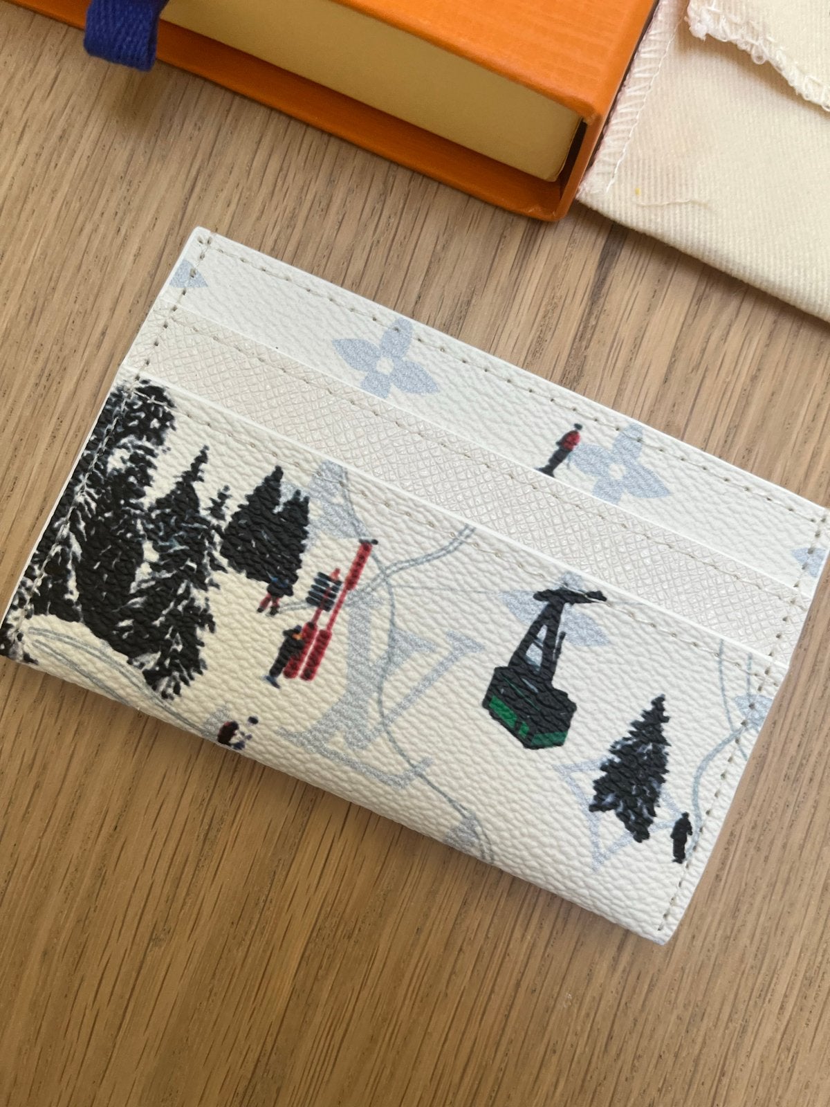 Louis Vuitton Pasjeshouder - Ski Resort Editie, Ophalen of Verzenden, Nieuw