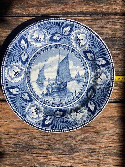 delfts blauw bord van societe Ceramique, Maastricht., Antiek en Kunst, Antiek | Servies los, Ophalen