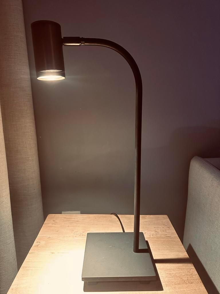 Frezoli Tubino tafellamp mat zwart, kap koper, Huis en Inrichting, Ophalen of Verzenden, Zo goed als nieuw, Metaal, 50 tot 75 cm