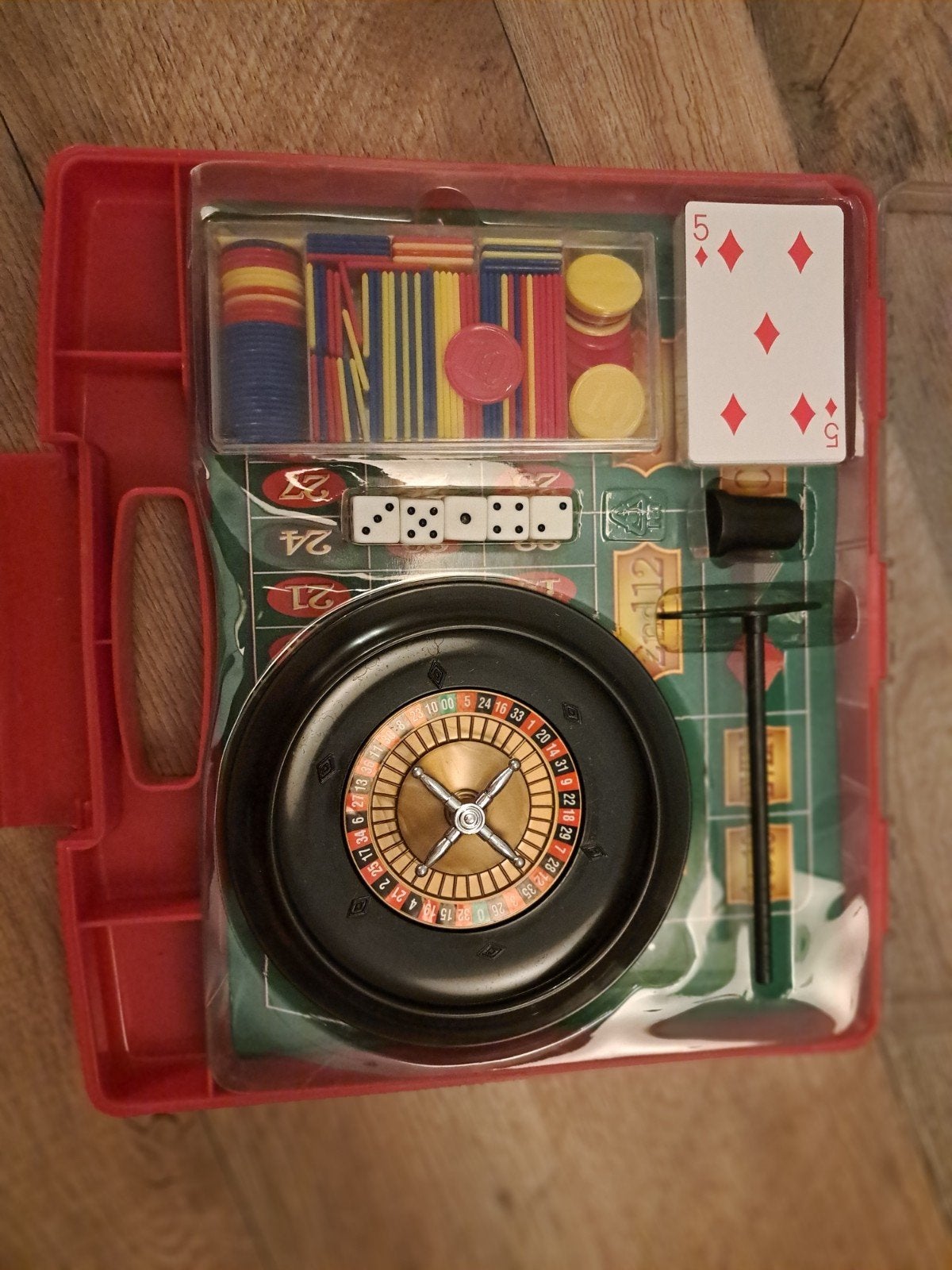 Casino Spelset: Roulette, Baccarat, Kaarten & Dobbelstenen, Hobby en Vrije tijd, Ophalen, Zo goed als nieuw