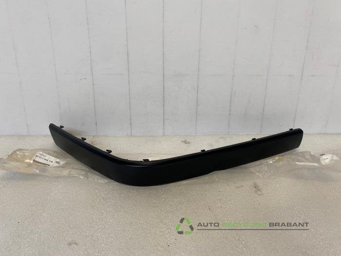 Bumperlijst rechts-voor van een BMW 5-Serie, Gebruikt, -, -, Ophalen of Verzenden