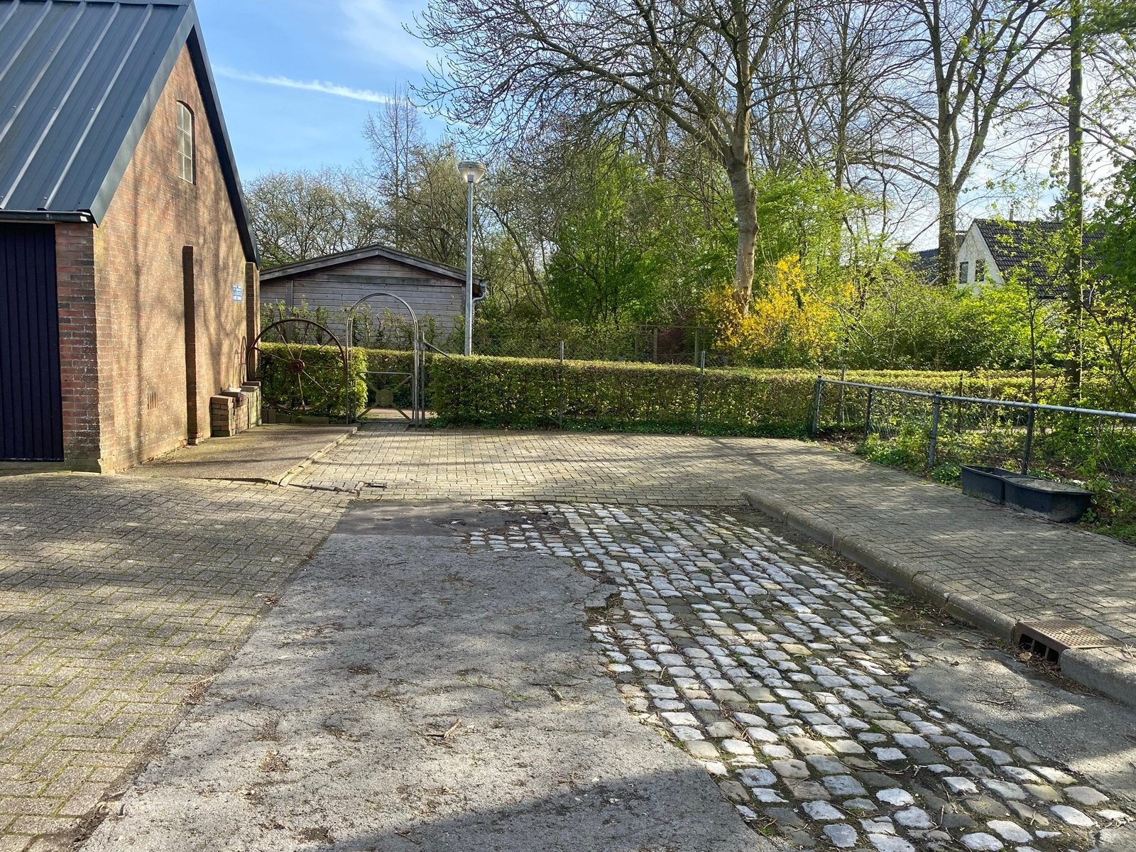 Parkeerplaats te huur in Aduard, Ophalen of Verzenden