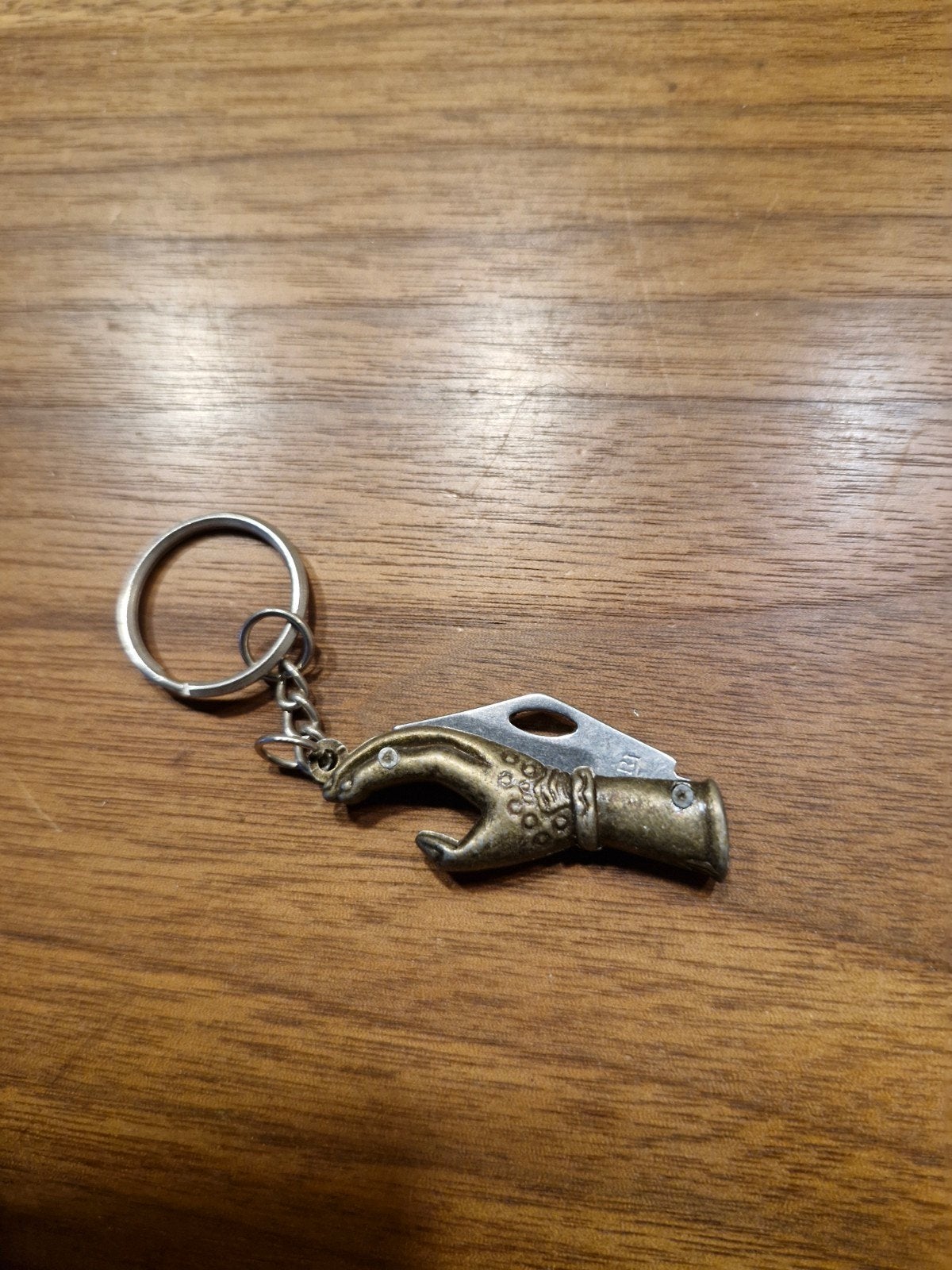 232 Vintage Sleutelhanger met Mini Zakmesje - Handvorm, Ophalen of Verzenden, Gebruikt, Overige typen