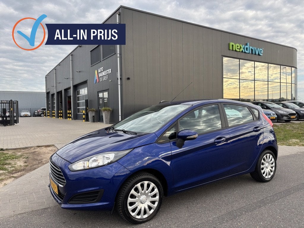Ford Fiesta 1.0 65 pk Style Parkeersensoren Nieuwe Distribut, Auto's, Dealer onderhouden, Euro 6, 525 kg, Blauw