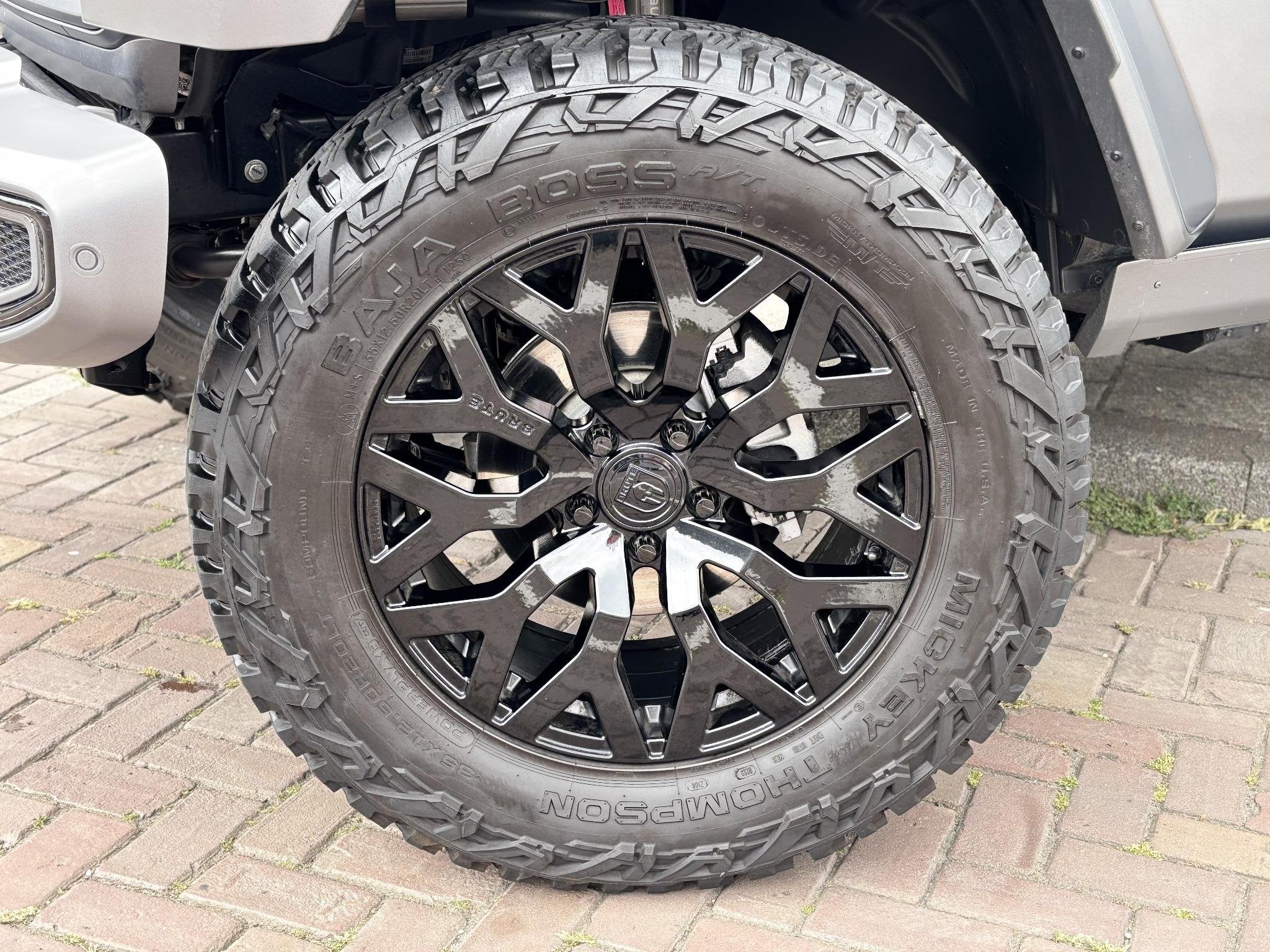 Jeep Wrangler BRUTE Sahara 4xe 380 | Lift kit | 20" | Verwar, Auto's, Automaat, Stof, 1995 cc, 4 cilinders