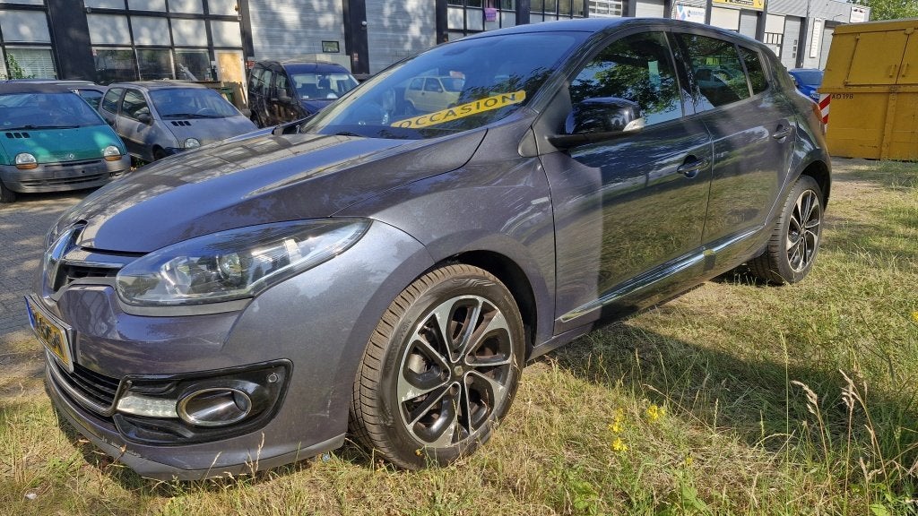 Renault Mégane 1.2 TCe Bose (bj 2016), Auto's, Renault, Voorwielaandrijving, Gebruikt, Euro 6, 4 cilinders
