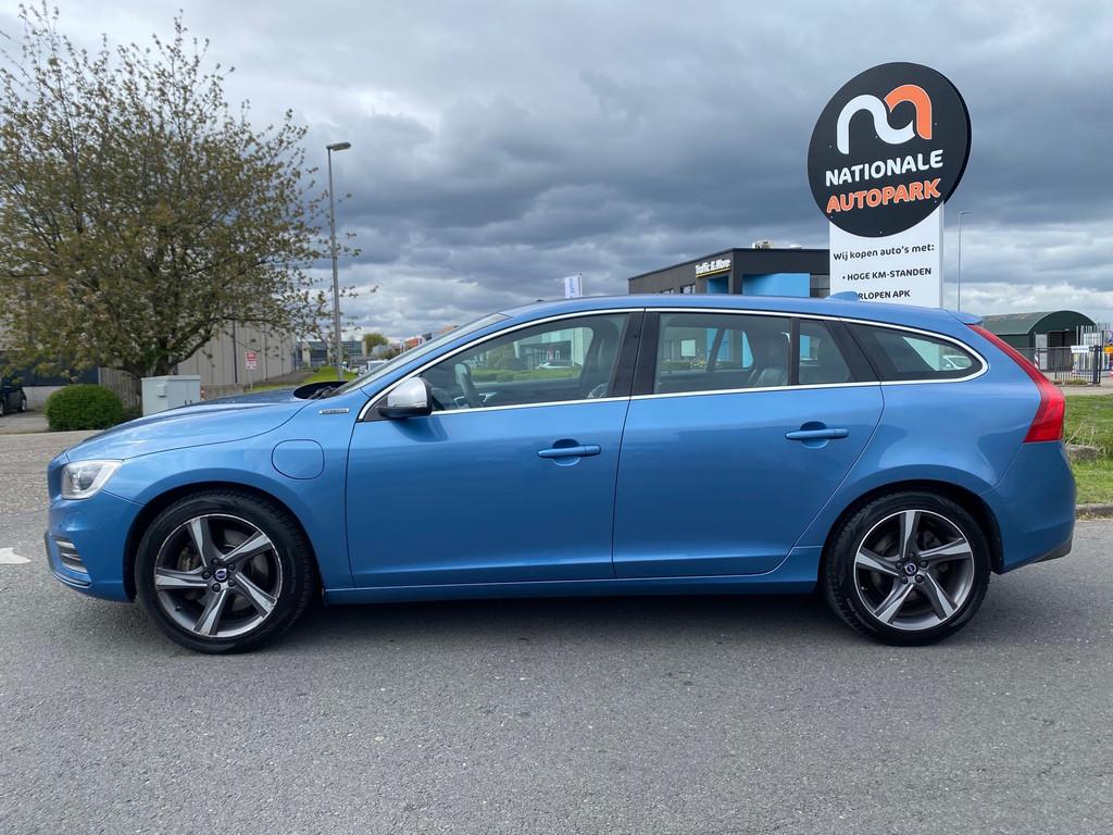 Volvo V60 | 2015 | 2.4 D6 Twin Engine R-Design | Top Auto |, Automaat, Euro 6, Blauw, 68 pk
