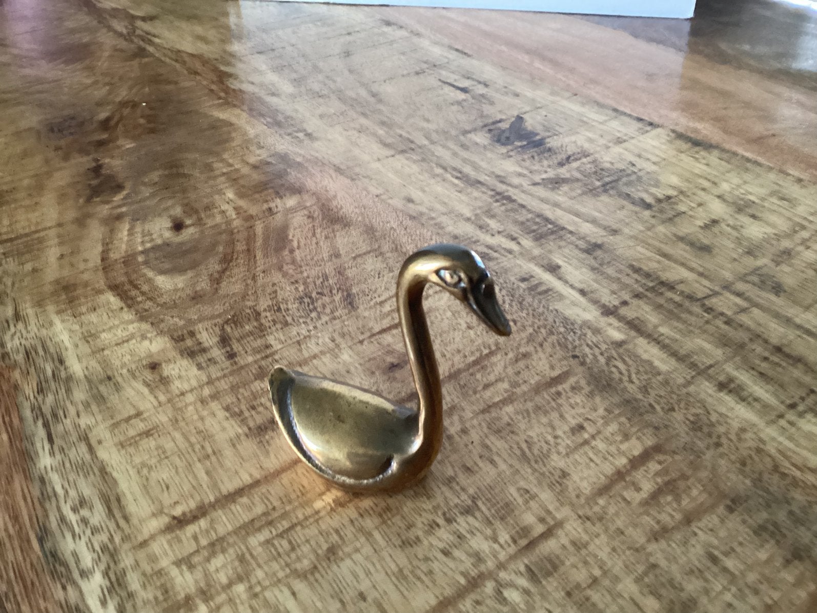 VINTAGE  MINIATUUR  ZWAAN   HOOG  6 CM    GEWICHT 95  gram, Ophalen of Verzenden, Zo goed als nieuw, Overige materialen