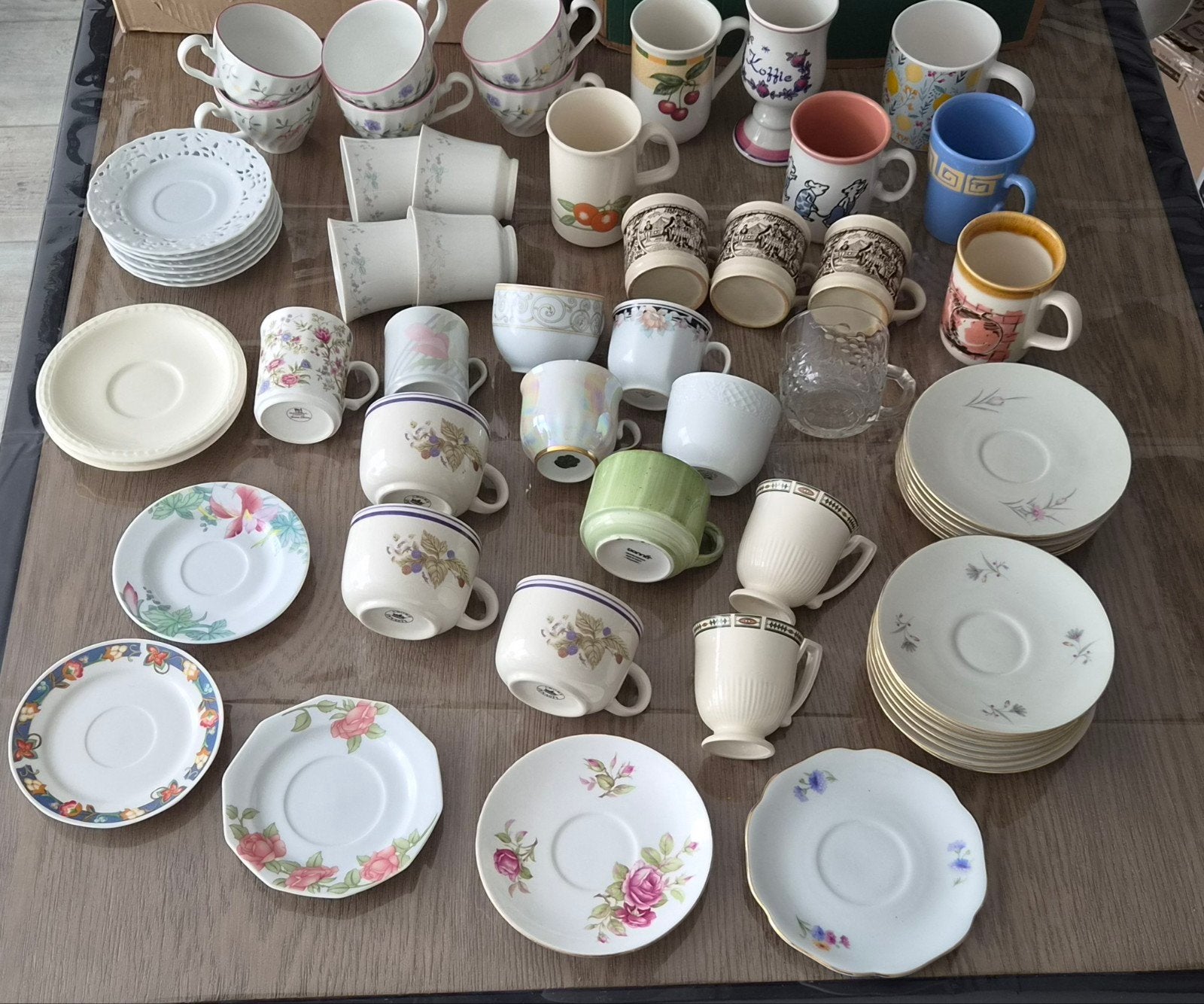Losse kop en schotels, zelf matchen, mag los verkocht, Ophalen