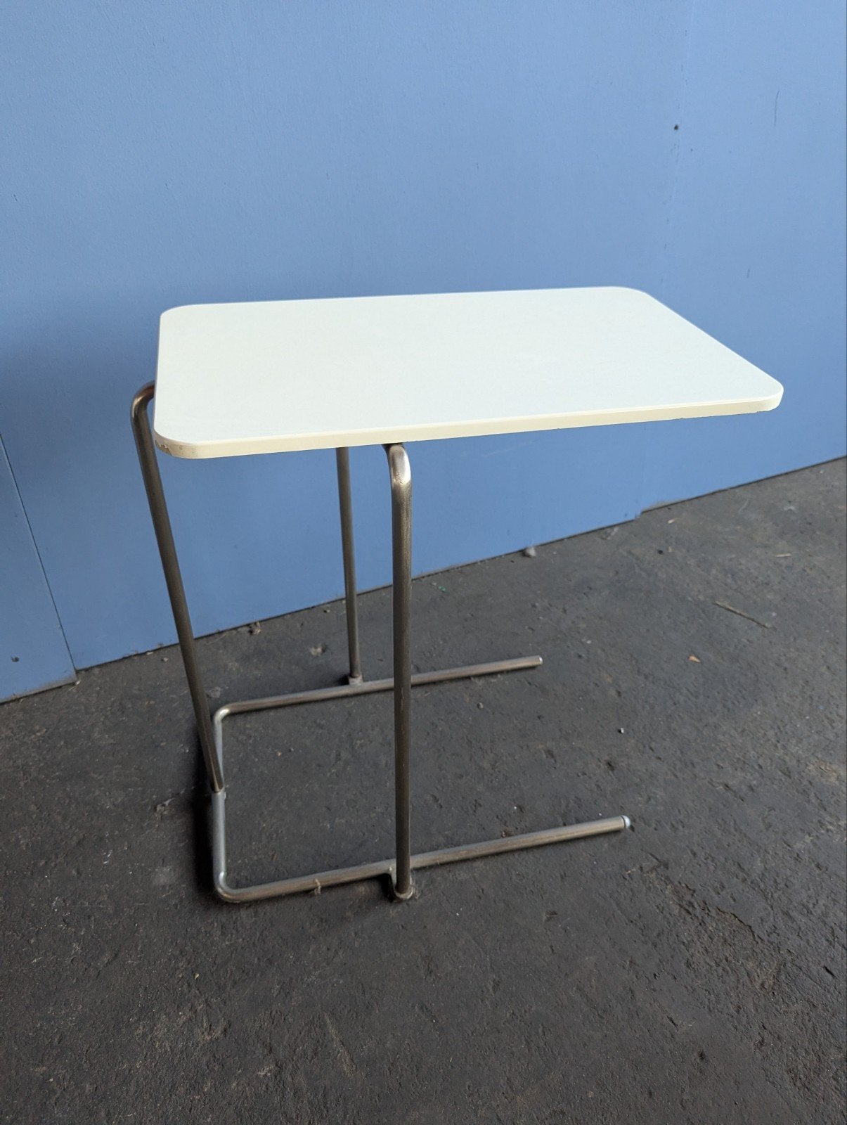 Vintage IKEA RIAN bedtafel/ nachtkastje/ bijzettafel, Huis en Inrichting, Slaapkamer | Nachtkastjes, Ophalen of Verzenden, Gebruikt