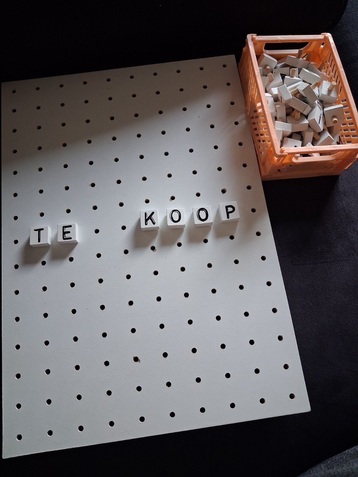 Pegboard met letters - Gebruikt, Ophalen, Gebruikt, Wit, Hout