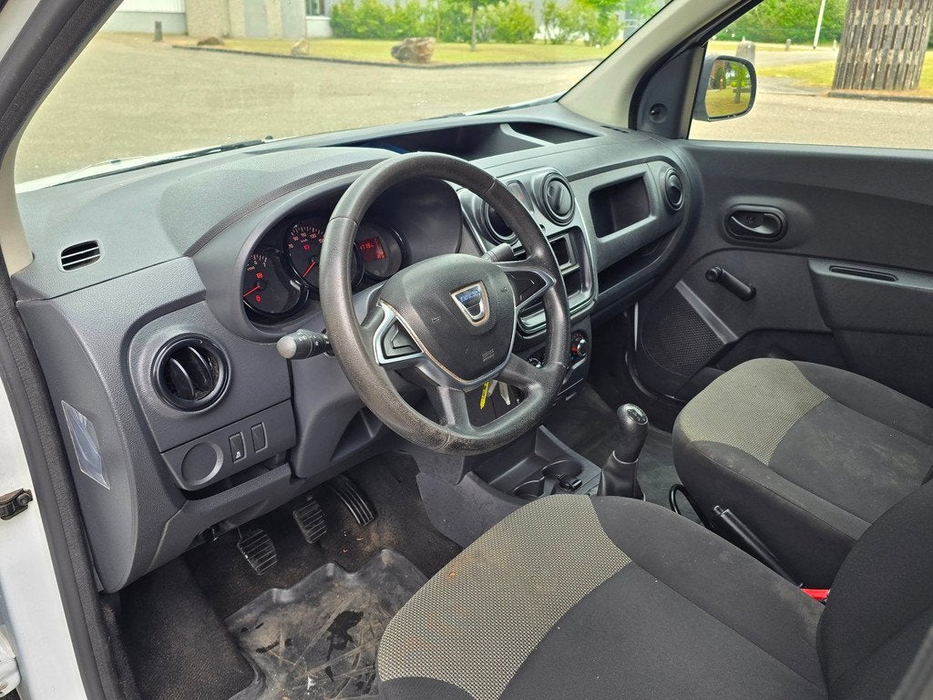 Dacia Dokker 1.6 MPI 100 BENZINE *airco*, Auto's, Bestelauto's, Gebruikt, Euro 6, 4 cilinders, Bedrijf