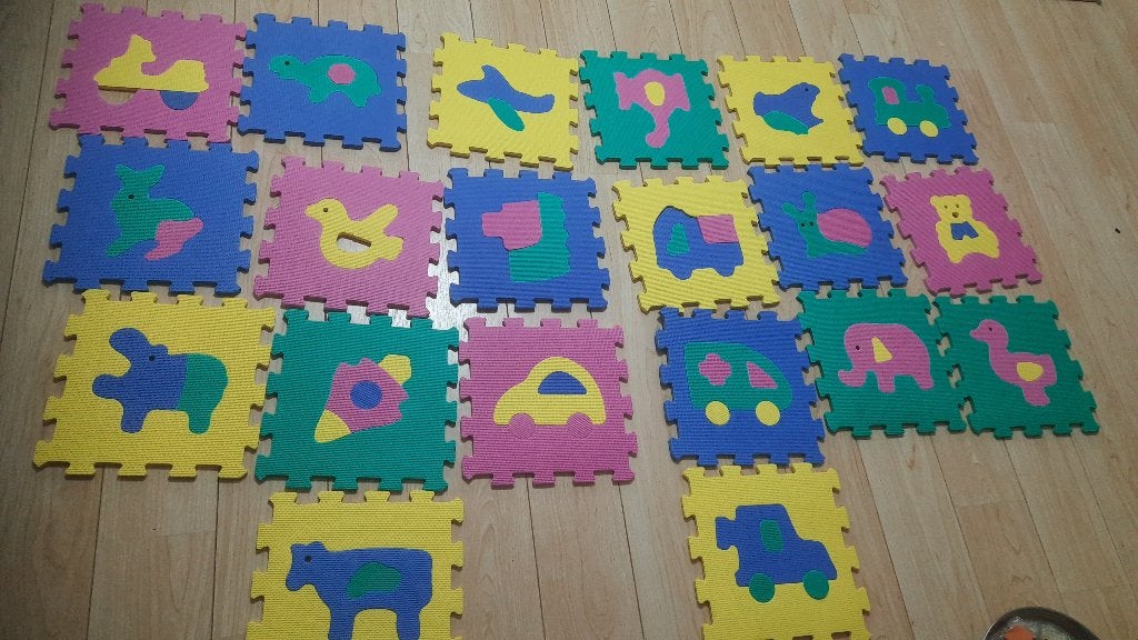 Foam puzzles/ Floormat tiles, Ophalen, 10 tot 50 stukjes, Zo goed als nieuw, 4 tot 6 jaar