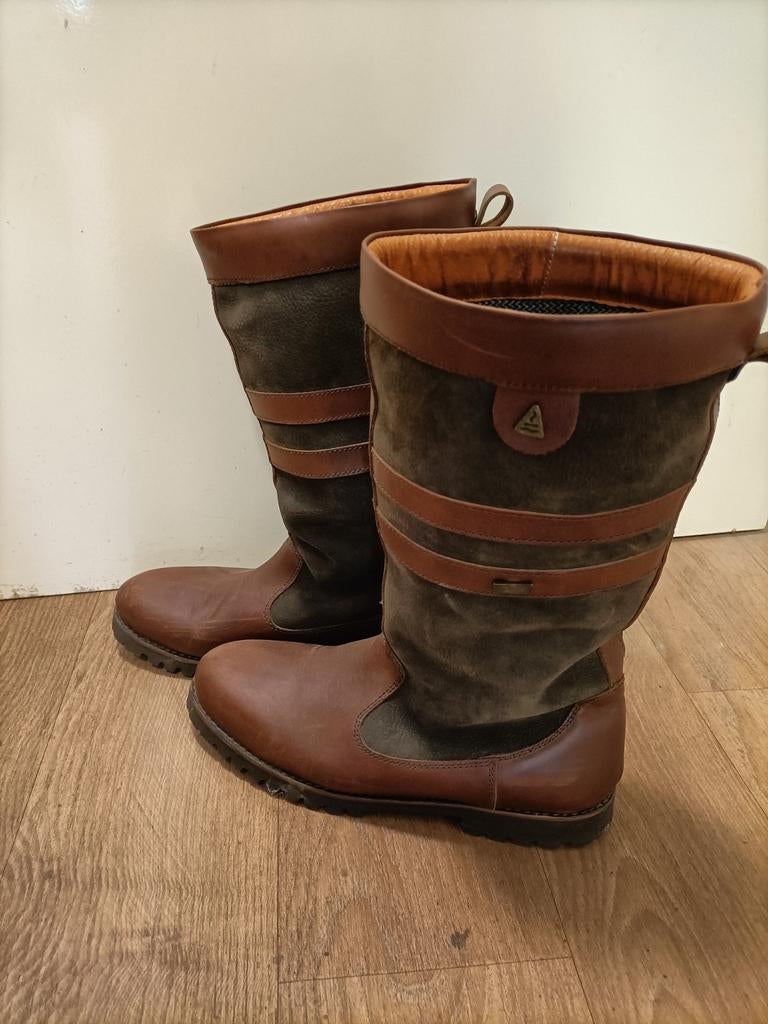 Nieuwe heren/dames outdoor laarzen. Maat 44, Ophalen, Nieuw