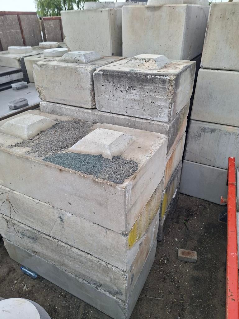Megablokken met vierkante nop., Ophalen of Verzenden, Beton, Minder dan 5 m², Terrastegels