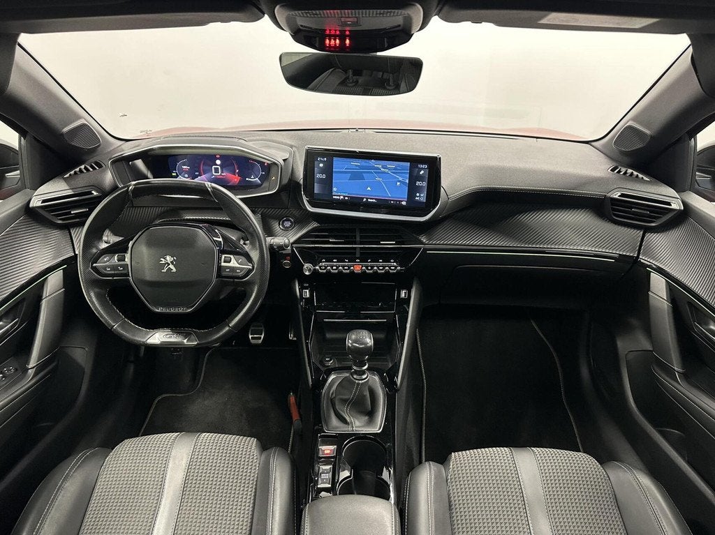 Peugeot 208 1.2 PureTech GT TREKHAAK CAMERA NAVI CRUISE CARP, Auto's, Peugeot, Voorwielaandrijving, 101 pk, Gebruikt, Euro 6