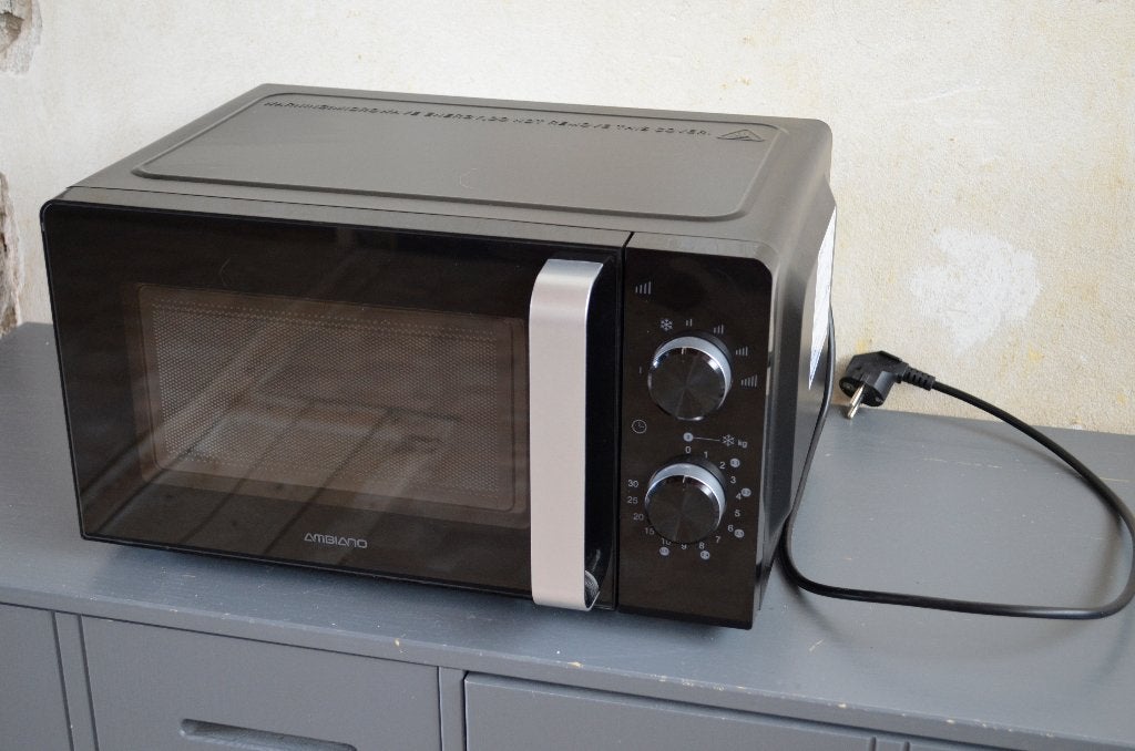 Magnetron 700W | Ambiano, Ophalen, Zo goed als nieuw
