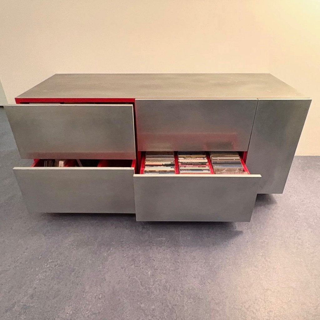 exclusieve design KAST zink met rood Arno Kortschot kunst, Overige houtsoorten, Gebruikt, -, -