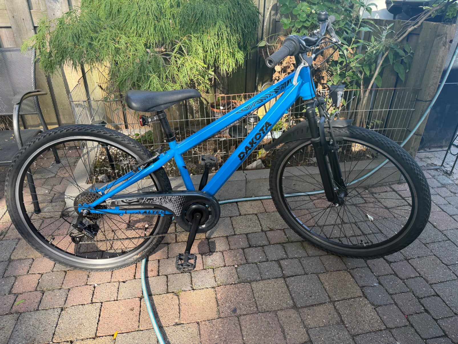 Dakota 26 inch jongensfiets, Fietsen en Brommers, Velgrem, Versnellingen, Zo goed als nieuw, Ophalen