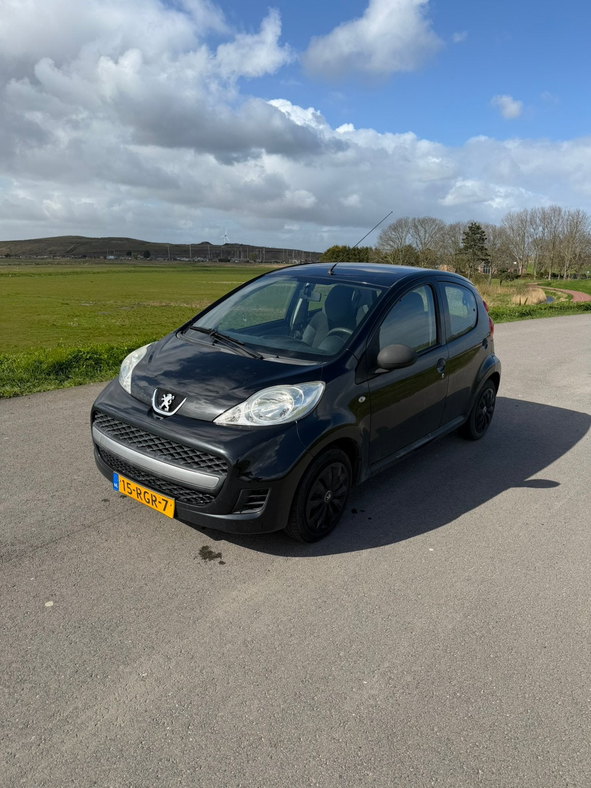Peugeot 107 (verse APK!!!) 1.0 12V 5DR 2011 Zwart, Voorwielaandrijving, Stof, 4 stoelen, Origineel Nederlands