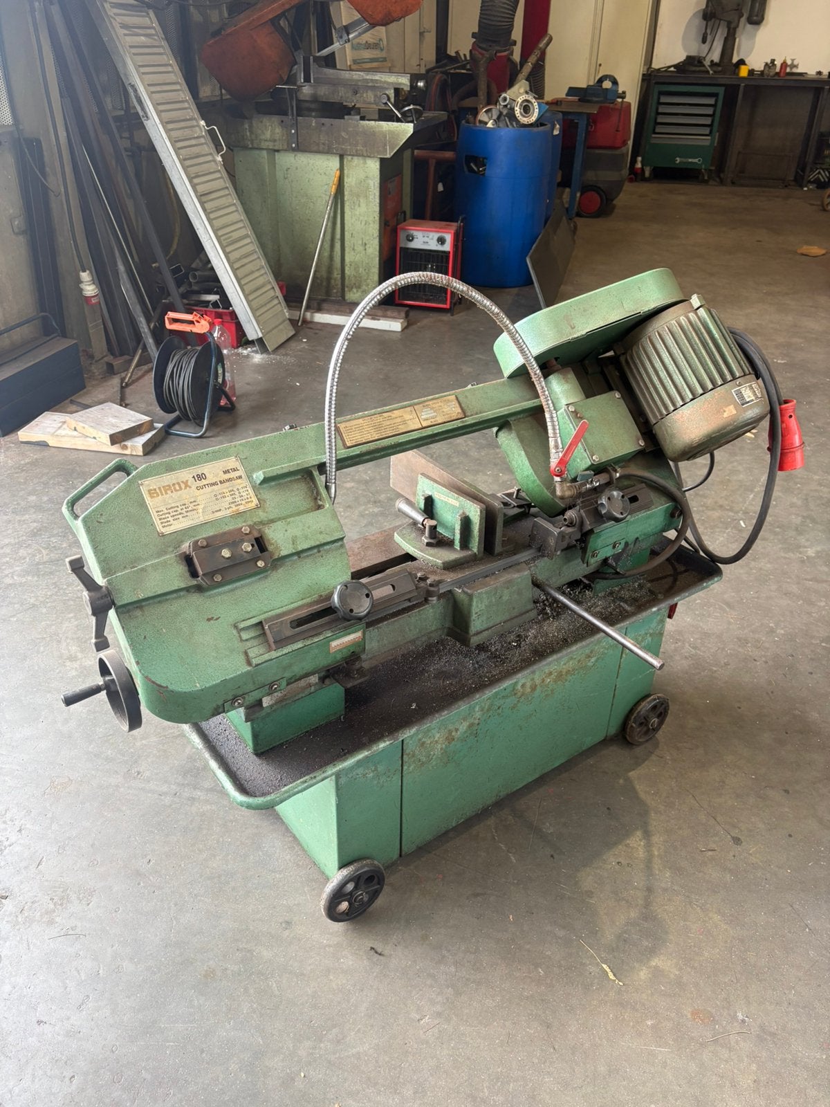 Metaal lintzaag, Ophalen, Gebruikt, 70 mm of meer, 600 tot 1200 watt
