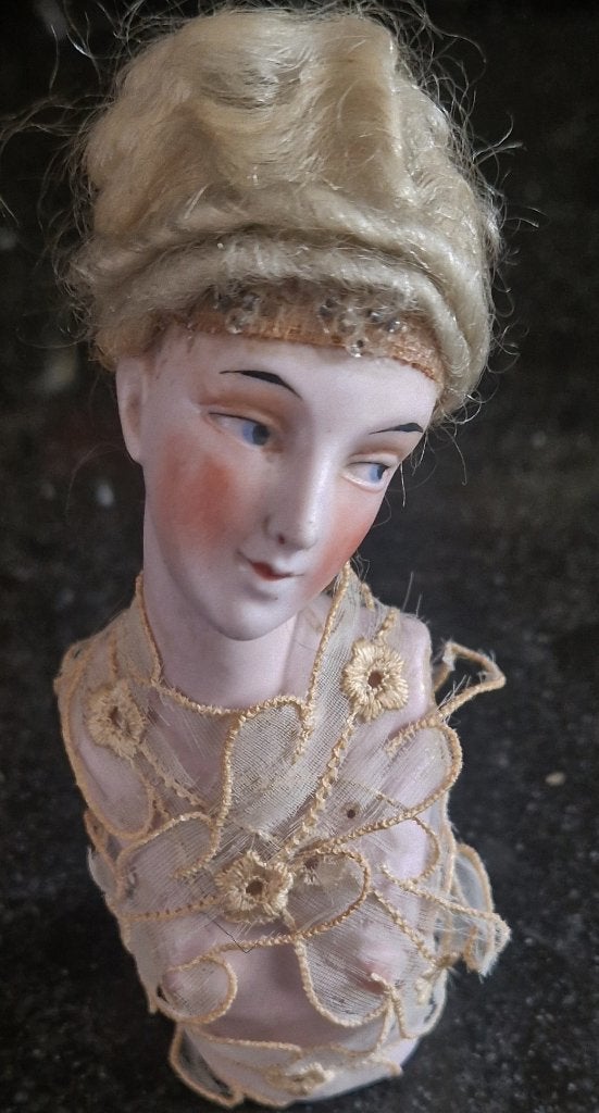 Schitterend antiek  porseleinen HALFDOLL hoofdje/lijfje, Ophalen of Verzenden, Gebruikt, Overige typen