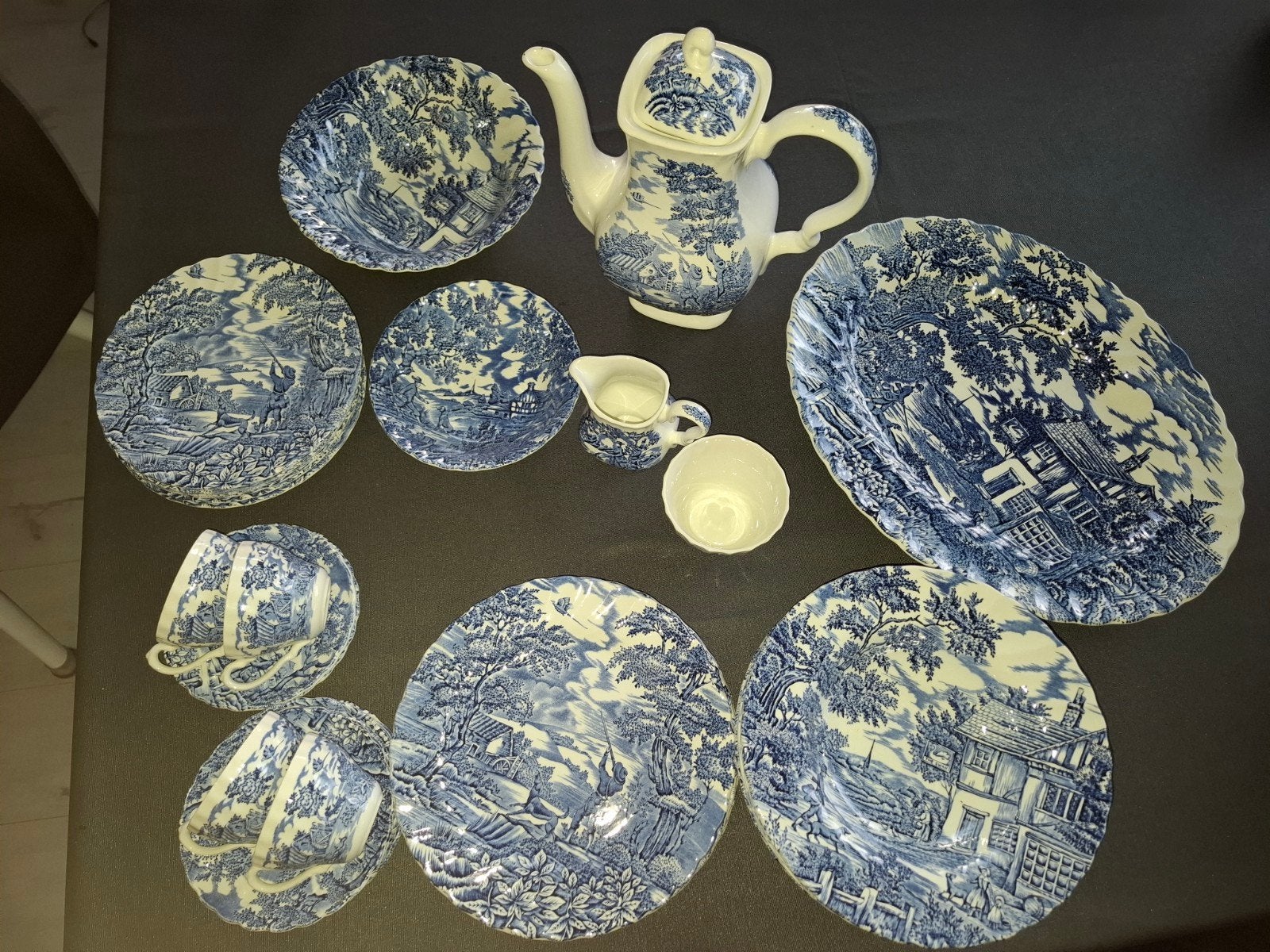 Myott The Hunter servies. Kleur blauw/wit., Antiek en Kunst, Ophalen